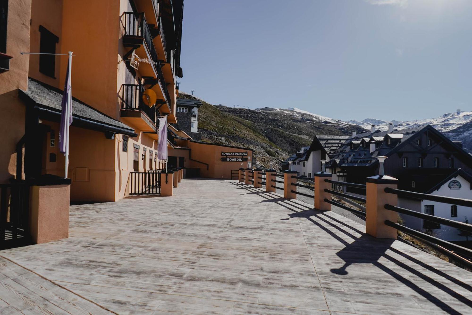 Apartamentos Boabdil Sierra Nevada Eksteriør bilde